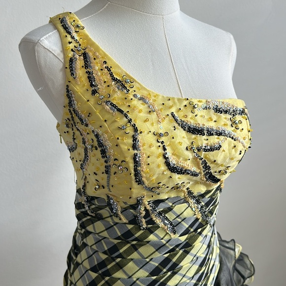 Blush Butter Yellow Black‎ Plaid Beaded Sequins Short Formal Prom Dress Size 4 - Picture 2 of 12